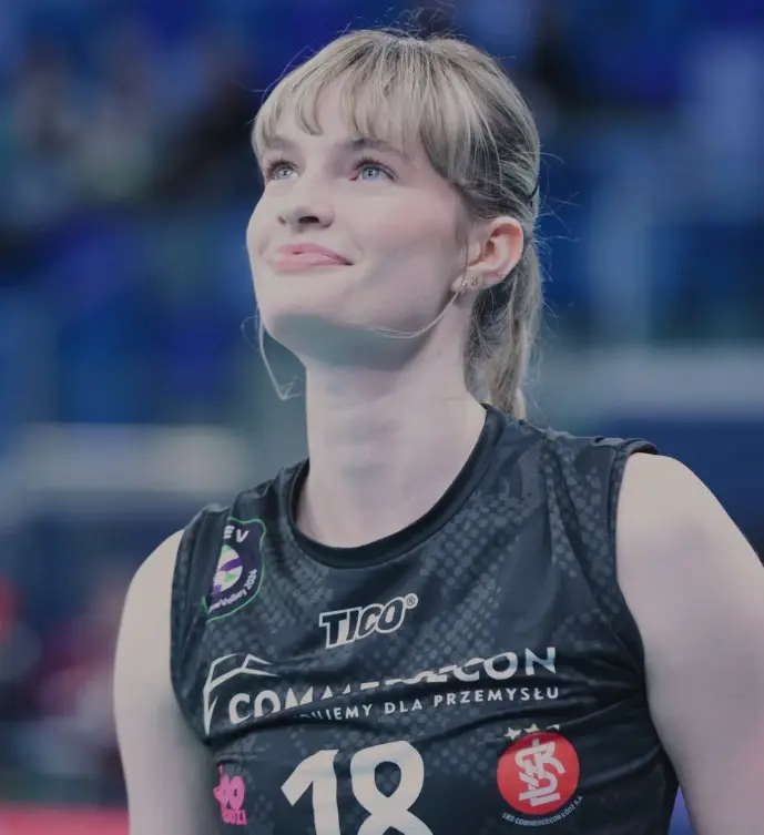 ポーランド 女子バレー ピアセツカ プロフィール & 身長 バレー ユリタ・ピアセツカ