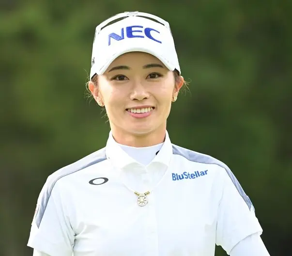 雨の女王 ゴルフ 安田祐香 プロフィール & クラブセッティング WITB 雨の女王 ゴルフ 安田祐香 プロフィール & クラブセッティング WITB ランキング