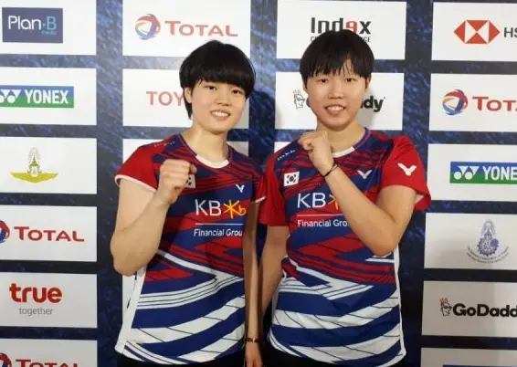 バドミントン ペク・ハナ(白荷娜) プロフィール·韓国ダブルスのエース·ランキング·対戦成績·ラケット·受賞歴 ジュニア時代のパートナー、ペク・ハナとイ・ユリム