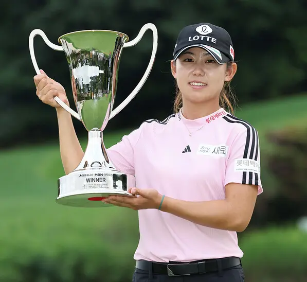 ゴルフ ファン・ユミン プロフィール·クラブセッティング WITB·ランキング KLPGA ファン・ユミン 初優勝